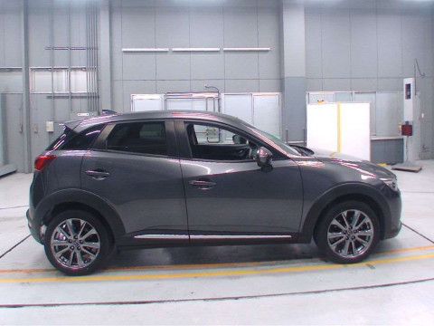 2016 Mazda CX-3 DK5AW[2]