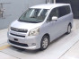 2010 Toyota Noah