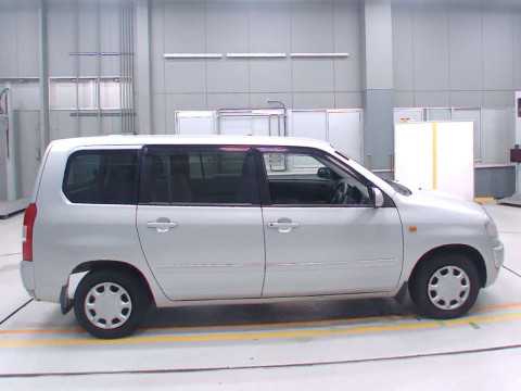 2003 Toyota Probox Wagon NCP58G[2]