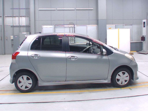 2008 Toyota Vitz KSP90[2]