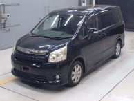 2007 Toyota Noah