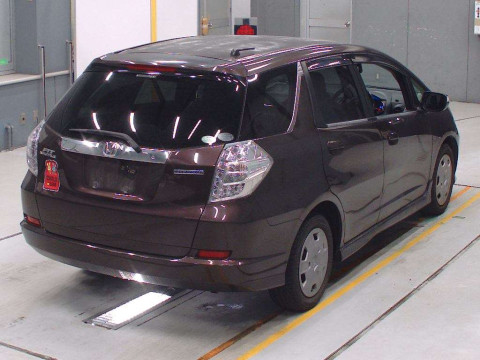 2012 Honda Fit Shuttle Hybrid GP2[1]