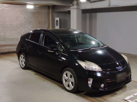 2014 Toyota Prius ZVW30[2]