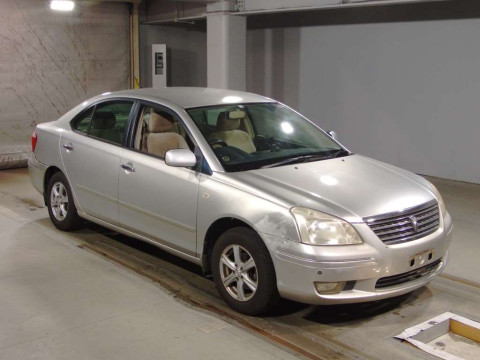 2004 Toyota Premio ZZT240[2]