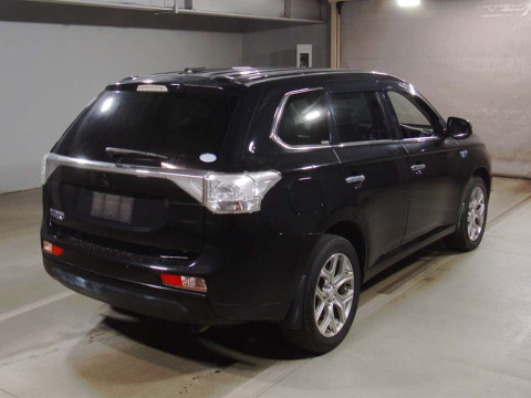 2013 Mitsubishi Outlander PHEV GG2W[1]