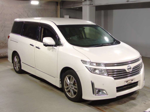 2011 Nissan Elgrand TE52[2]