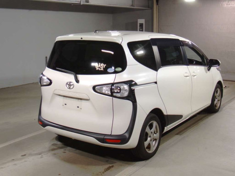 2015 Toyota Sienta NSP170G[1]