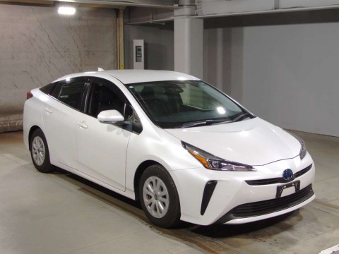 2021 Toyota Prius ZVW51[2]