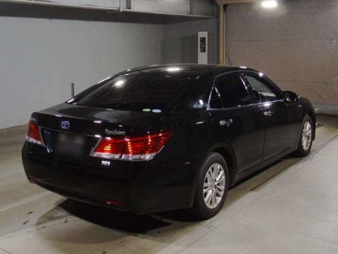 2013 Toyota Crown Hybrid AWS210[1]