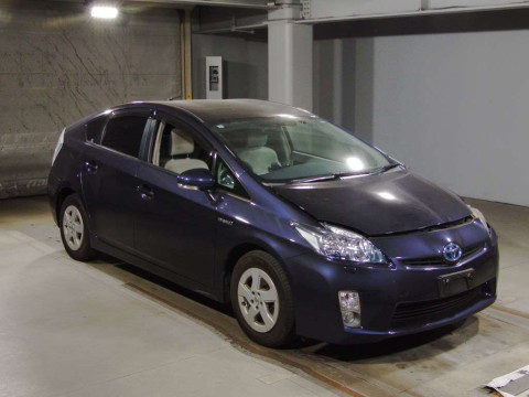 2011 Toyota Prius ZVW30[2]