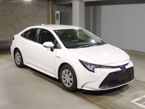 2019 Toyota Corolla Sedan ZWE214[2]