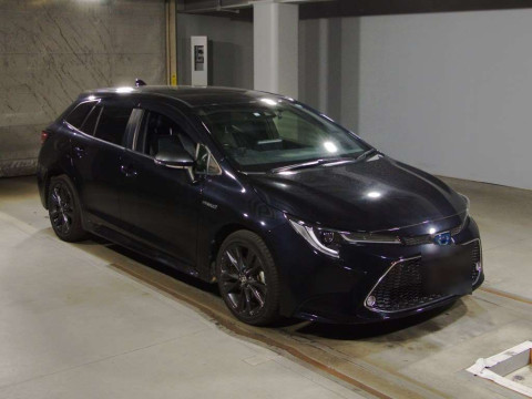 2020 Toyota Corolla Touring Wagon ZWE211W[2]