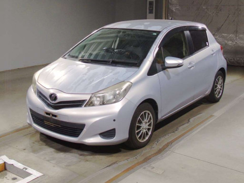 2013 Toyota Vitz NSP130[0]