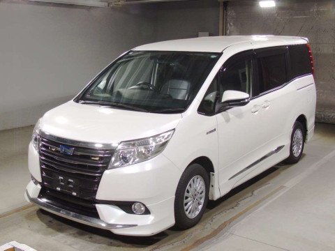 2015 Toyota Noah ZWR80G[0]