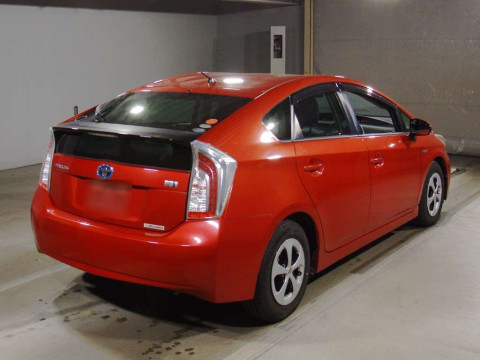 2014 Toyota Prius ZVW30[1]