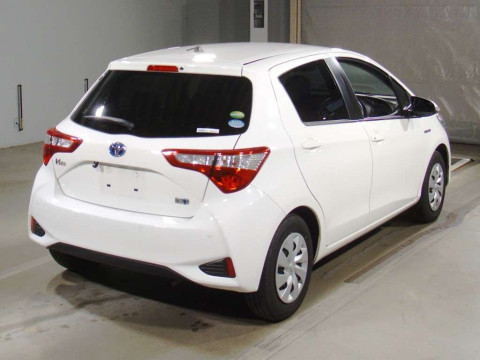 2019 Toyota Vitz NHP130[1]