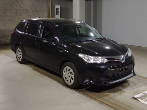 2020 Toyota Corolla Fielder NKE165G[2]