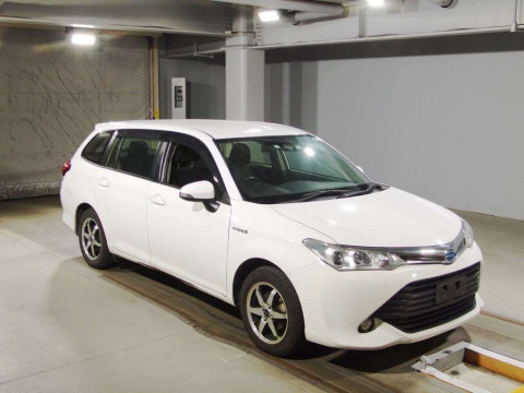 2017 Toyota Corolla Fielder NKE165G[2]