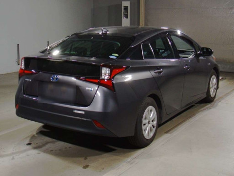 2019 Toyota Prius ZVW51[1]