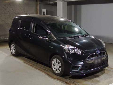 2017 Toyota Sienta NHP170G[2]