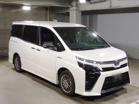 2019 Toyota Voxy ZWR80W[2]