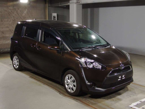 2017 Toyota Sienta NSP170G[2]