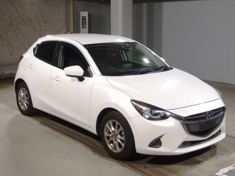 2015 Mazda Demio DJ3FS[2]