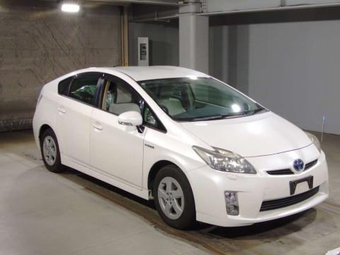 2011 Toyota Prius ZVW30[2]