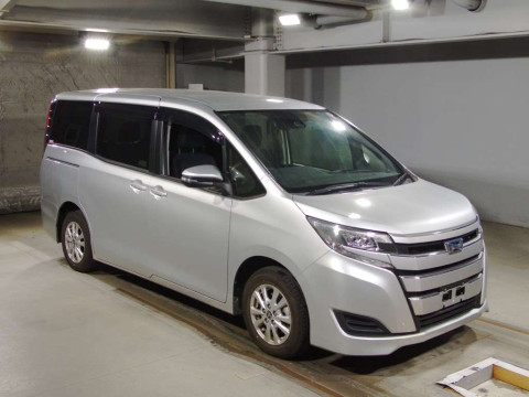 2021 Toyota Noah ZWR80G[2]