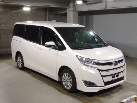 2020 Toyota Noah ZWR80G[2]