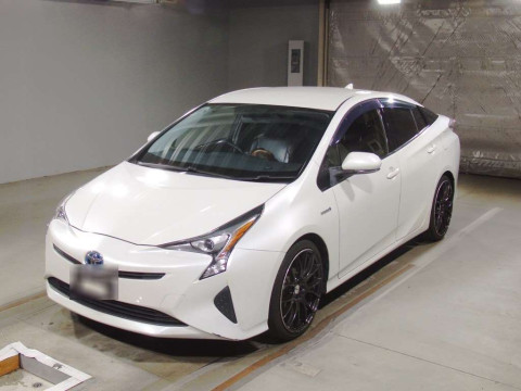 2016 Toyota Prius ZVW50[0]