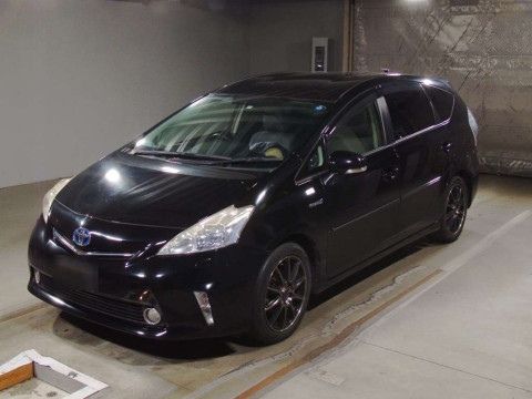 2011 Toyota Prius alpha ZVW41W[0]