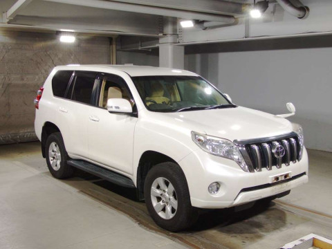 2016 Toyota Land Cruiser Prado GDJ150W[2]