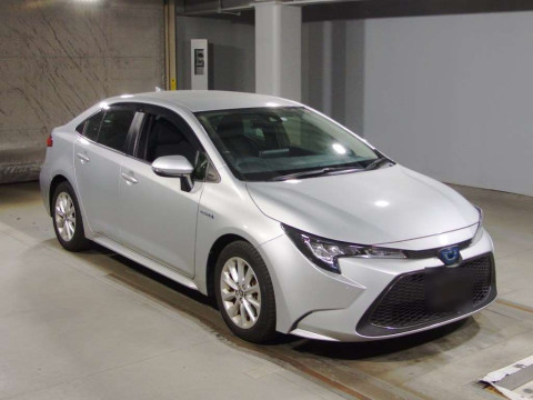 2019 Toyota Corolla Sedan ZWE211[2]