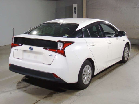 2019 Toyota Prius ZVW51[1]