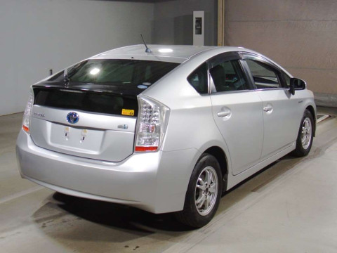 2010 Toyota Prius ZVW30[1]