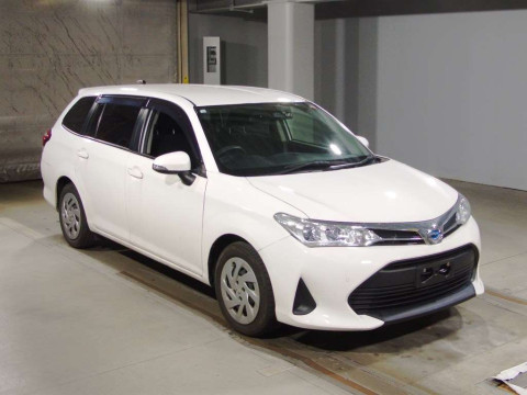 2020 Toyota Corolla Fielder NKE165G[2]