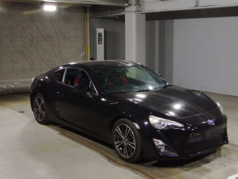 2012 Toyota 86 ZN6[2]