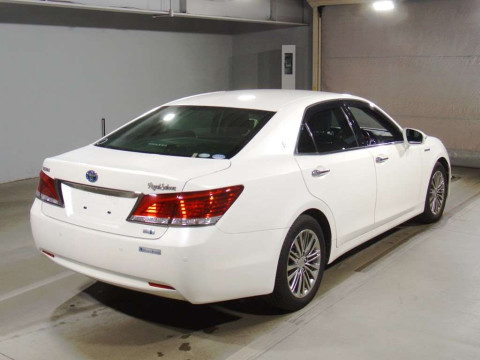 2015 Toyota Crown Hybrid AWS210[1]