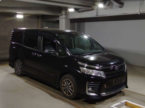 2015 Toyota Voxy ZRR80W[2]