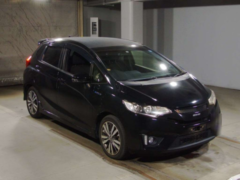 2013 Honda Fit Hybrid GP5[2]