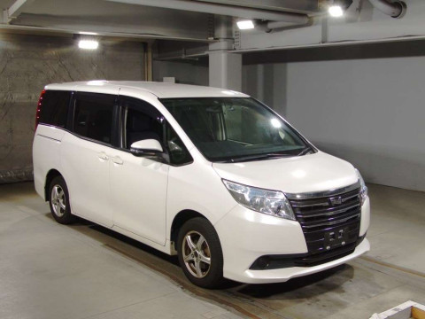 2015 Toyota Noah ZRR80G[2]