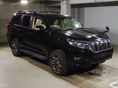 2017 Toyota Land Cruiser Prado GDJ150W[2]