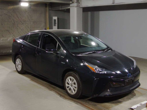 2019 Toyota Prius ZVW55[2]