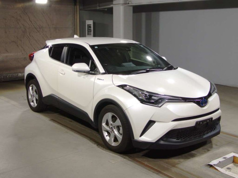 2018 Toyota C-HR ZYX10[2]