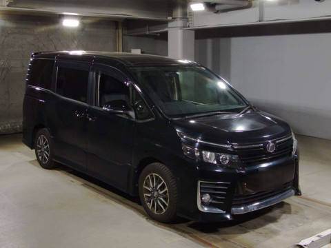 2014 Toyota Voxy ZRR80W[2]