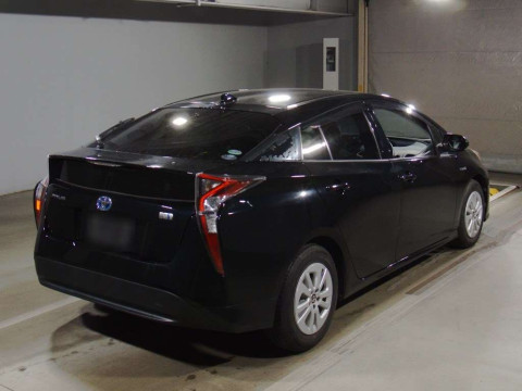 2016 Toyota Prius ZVW50[1]