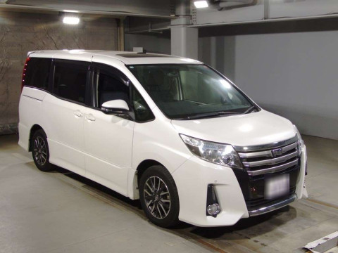 2014 Toyota Noah ZRR80W[2]