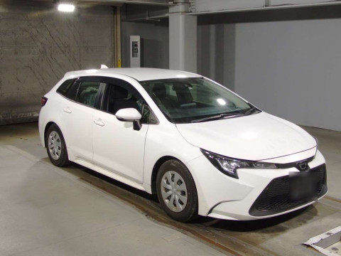 2019 Toyota Corolla Touring Wagon ZRE212W[2]