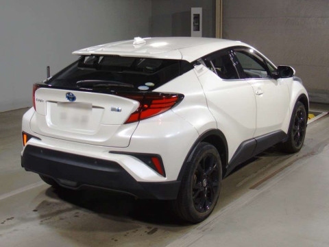 2020 Toyota C-HR ZYX11[1]